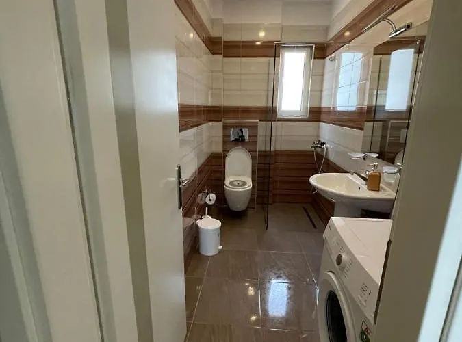 Seaside Apartmens Apartment Sarandë