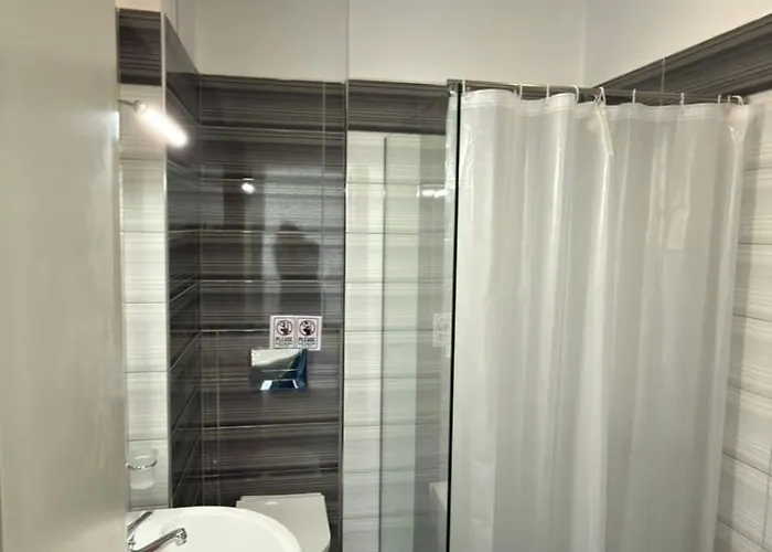 Seaside Apartmens * Sarande